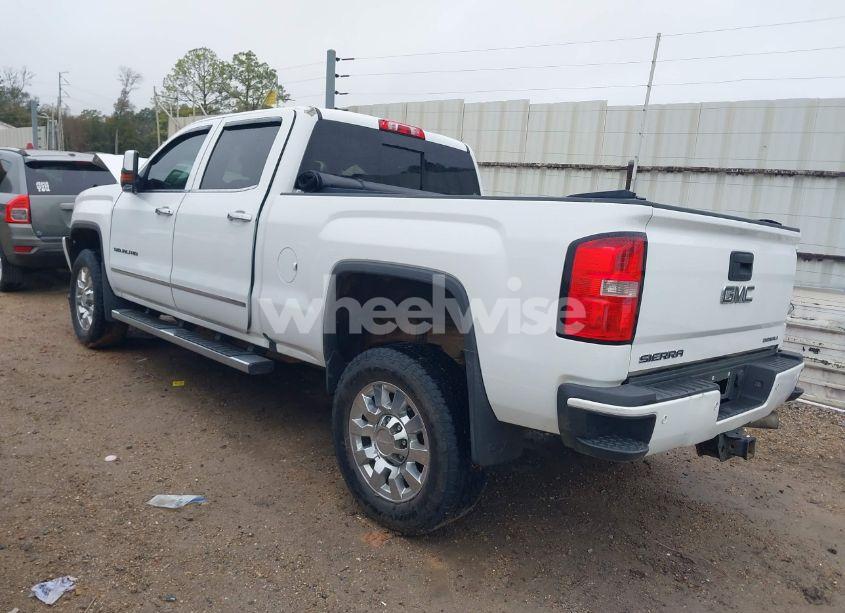 Photo 3 of 2016 Gmc Sierra 2500HD DENALI (VIN 1GT12UE80GF233484)