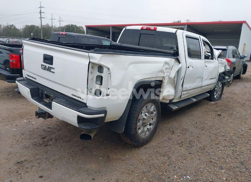 Photo 4 of 2016 Gmc Sierra 2500HD DENALI (VIN 1GT12UE80GF233484)