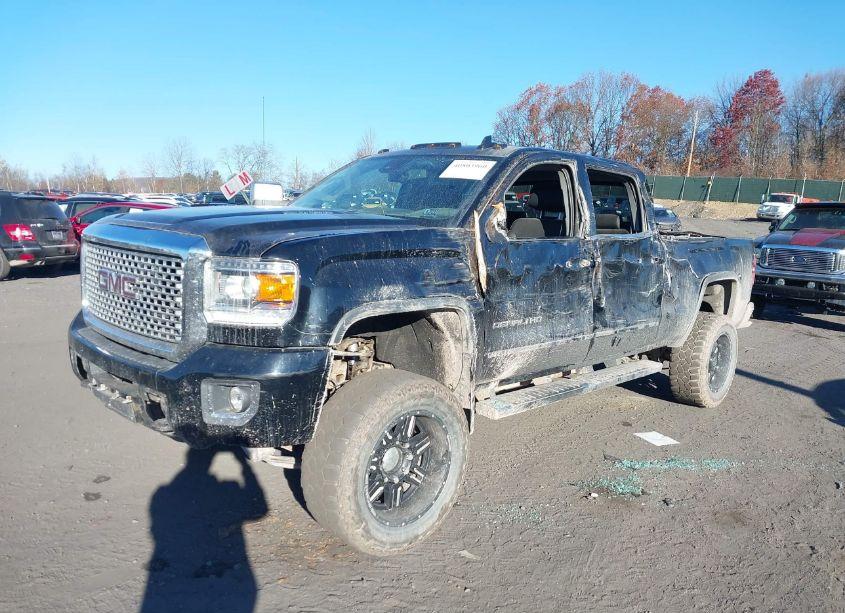 Photo 2 of 2016 Gmc Sierra 2500HD DENALI (VIN 1GT12UE80GF252617)