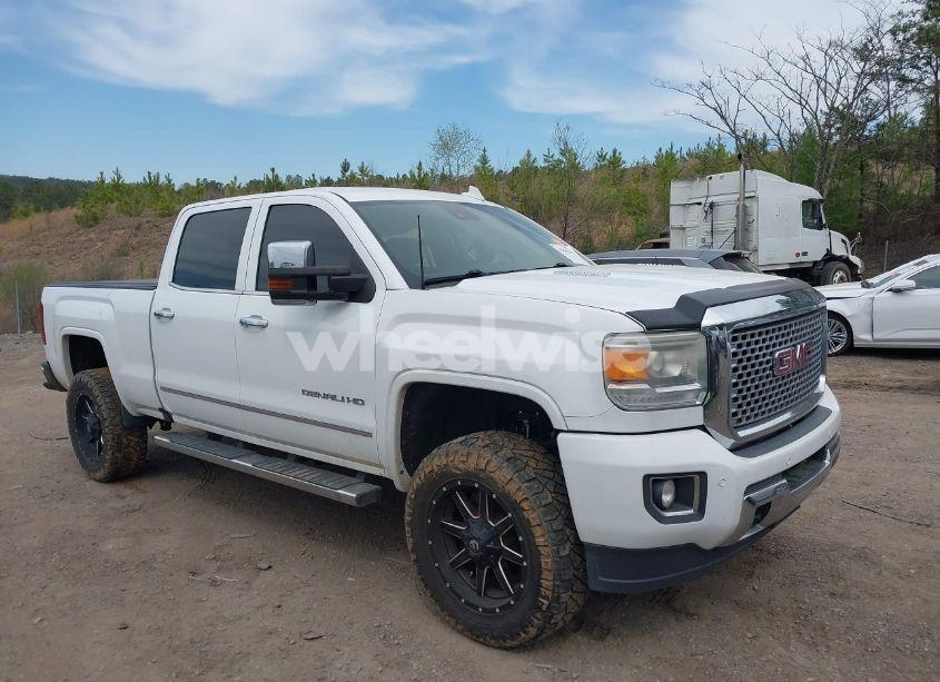 Photo 13 of 2016 Gmc Sierra 2500HD DENALI (VIN 1GT12UE82GF130096)
