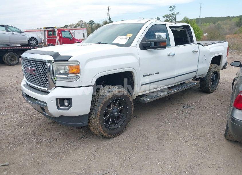 Photo 2 of 2016 Gmc Sierra 2500HD DENALI (VIN 1GT12UE82GF130096)