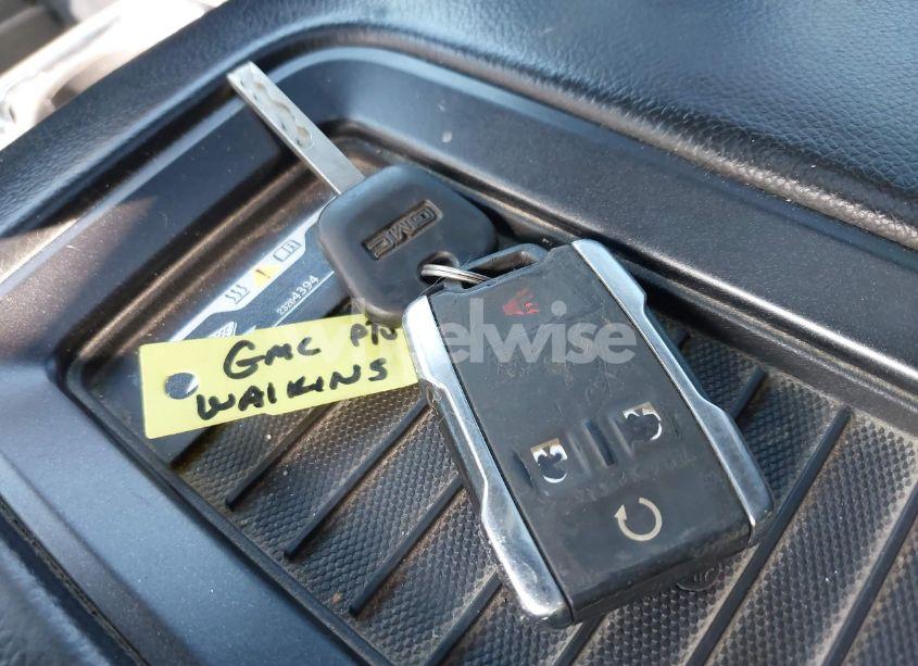 Photo 11 of 2016 Gmc Sierra 2500HD DENALI (VIN 1GT12UE86GF224885)