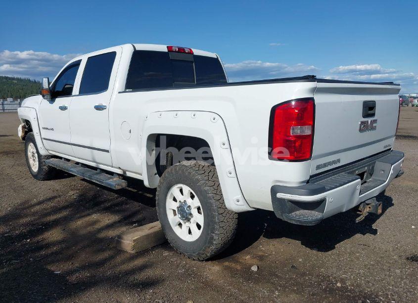 Photo 3 of 2016 Gmc Sierra 2500HD DENALI (VIN 1GT12UE86GF224885)