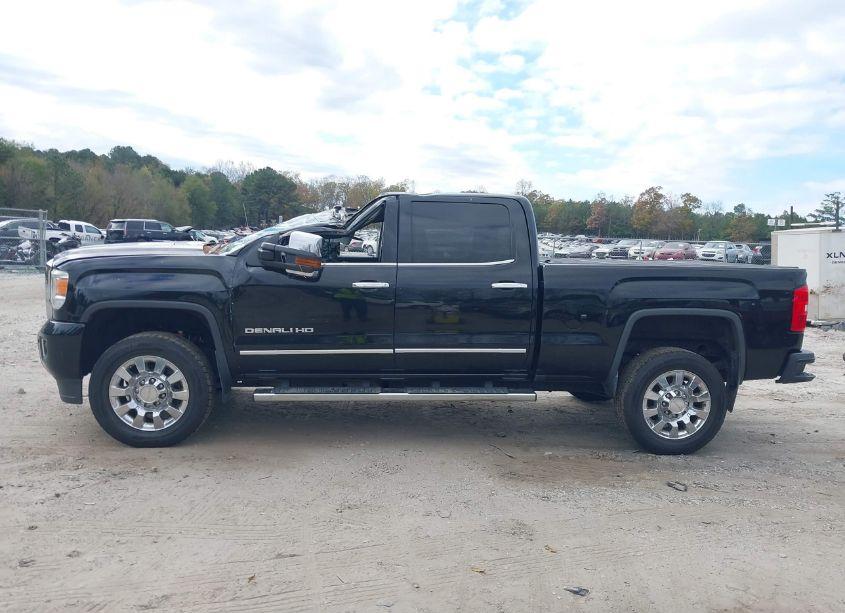 Photo 14 of 2016 Gmc Sierra 2500HD DENALI (VIN 1GT12UE8XGF101915)