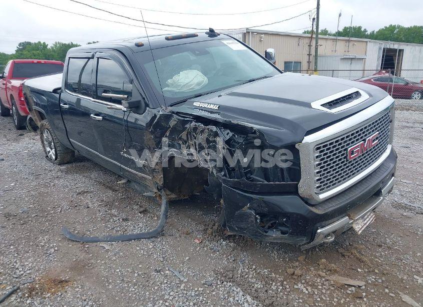2017 Gmc Sierra 2500HD DENALI (VIN 1GT12UEY1HF108821) main photo