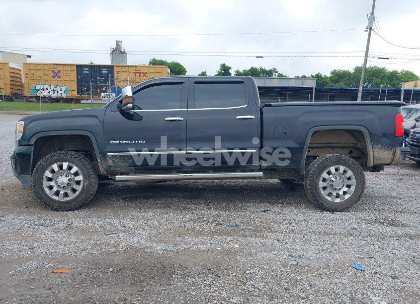 Photo 15 of 2017 Gmc Sierra 2500HD DENALI (VIN 1GT12UEY1HF108821)