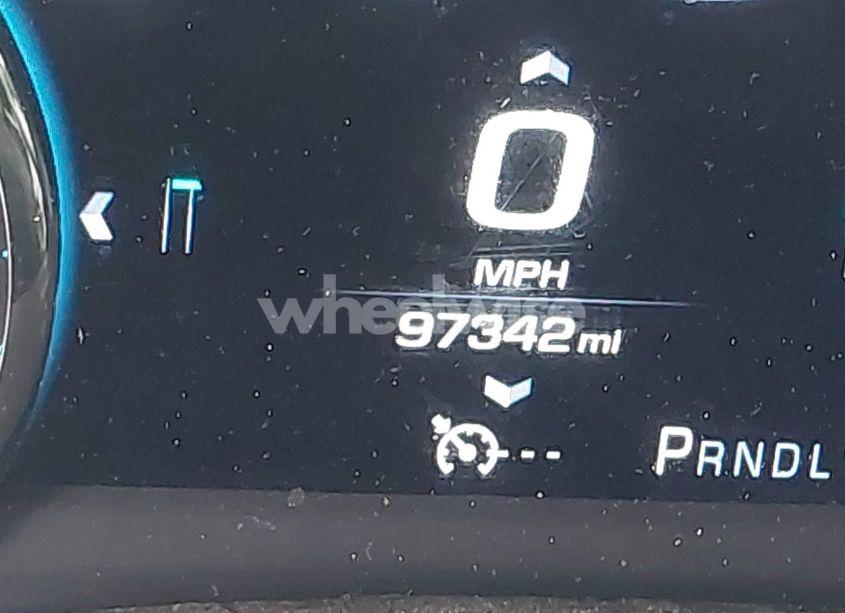 Photo 16 of 2017 Gmc Sierra 2500HD DENALI (VIN 1GT12UEY1HF108821)