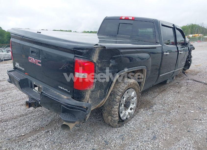 Photo 4 of 2017 Gmc Sierra 2500HD DENALI (VIN 1GT12UEY1HF108821)