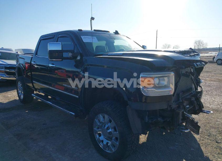 2018 Gmc Sierra 2500HD DENALI (VIN 1GT12UEY6JF208998) main photo