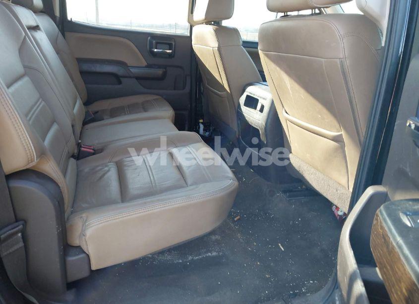 Photo 8 of 2018 Gmc Sierra 2500HD DENALI (VIN 1GT12UEY6JF208998)