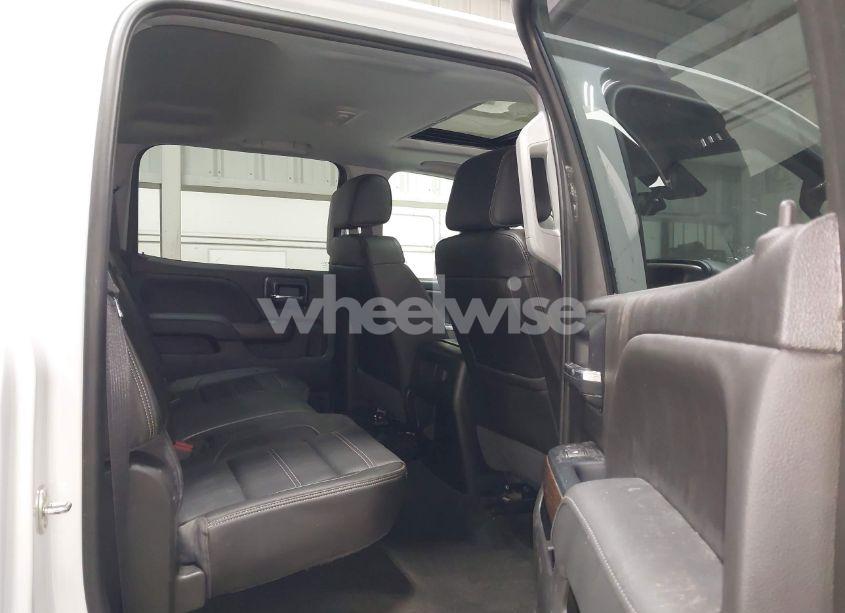 Photo 8 of 2018 Gmc Sierra 2500HD DENALI (VIN 1GT12UEY7JF209500)