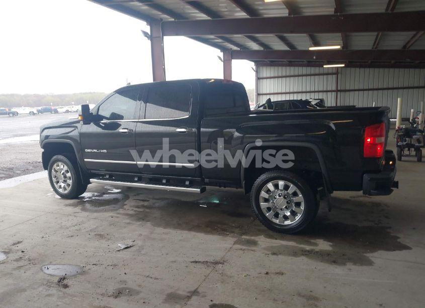 Photo 14 of 2017 Gmc Sierra 2500HD DENALI (VIN 1GT12UEY8HF222623)