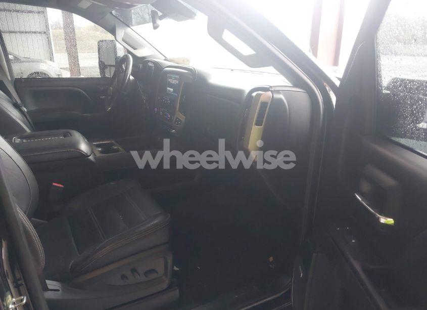 Photo 5 of 2017 Gmc Sierra 2500HD DENALI (VIN 1GT12UEY8HF222623)