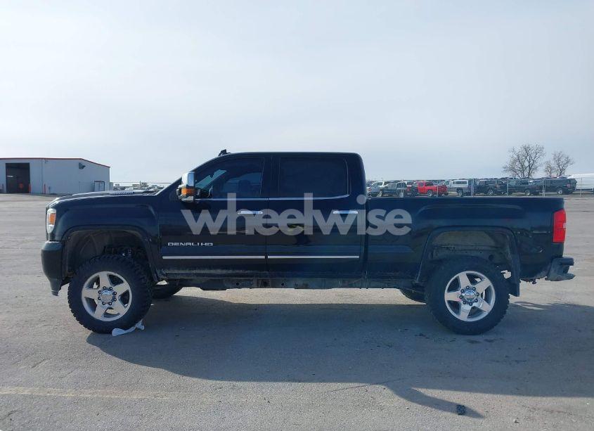 Photo 14 of 2018 Gmc Sierra 2500HD DENALI (VIN 1GT12UEY9JF159277)