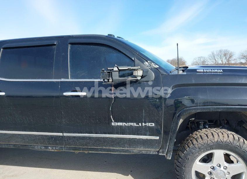 Photo 17 of 2018 Gmc Sierra 2500HD DENALI (VIN 1GT12UEY9JF159277)