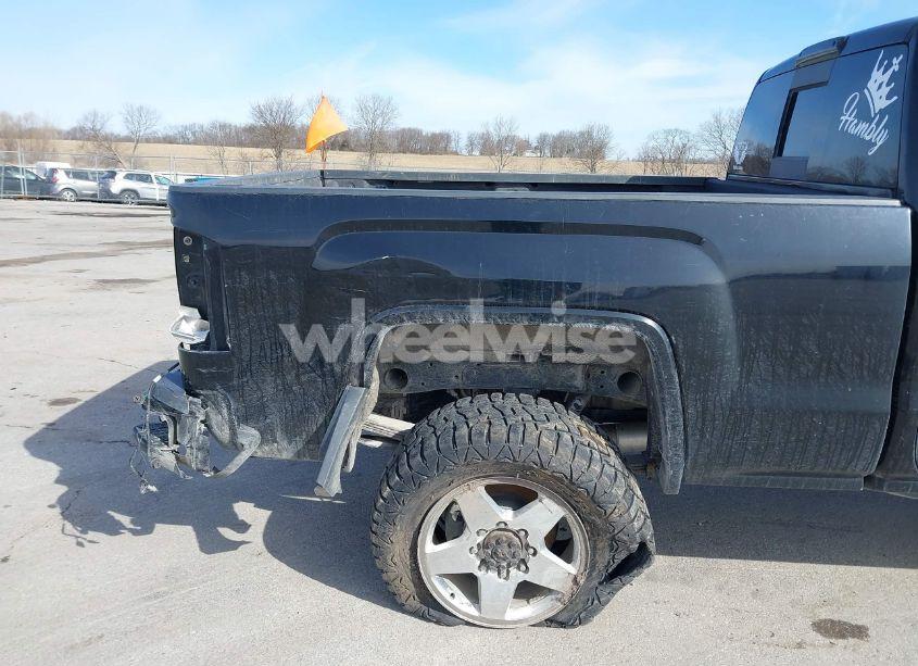 Photo 18 of 2018 Gmc Sierra 2500HD DENALI (VIN 1GT12UEY9JF159277)