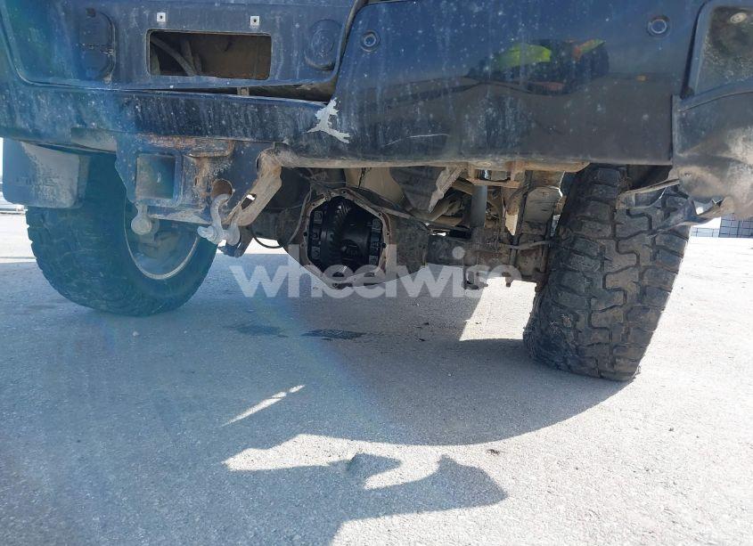 Photo 19 of 2018 Gmc Sierra 2500HD DENALI (VIN 1GT12UEY9JF159277)