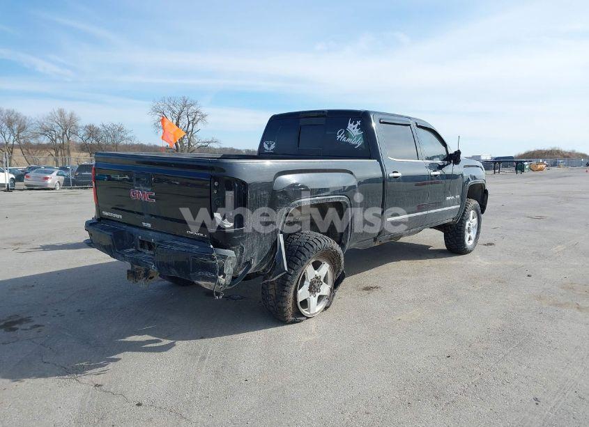 Photo 4 of 2018 Gmc Sierra 2500HD DENALI (VIN 1GT12UEY9JF159277)