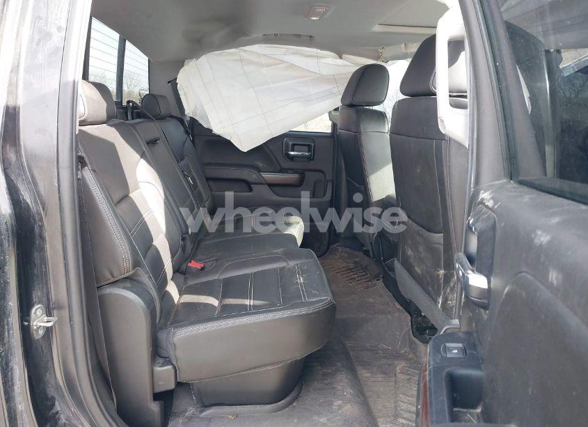 Photo 8 of 2018 Gmc Sierra 2500HD DENALI (VIN 1GT12UEY9JF159277)