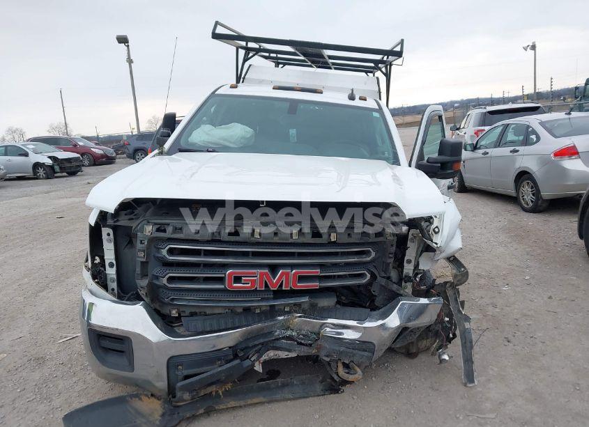 Photo 12 of 2015 Gmc Sierra 2500HD (VIN 1GT12XEG1FF672328)