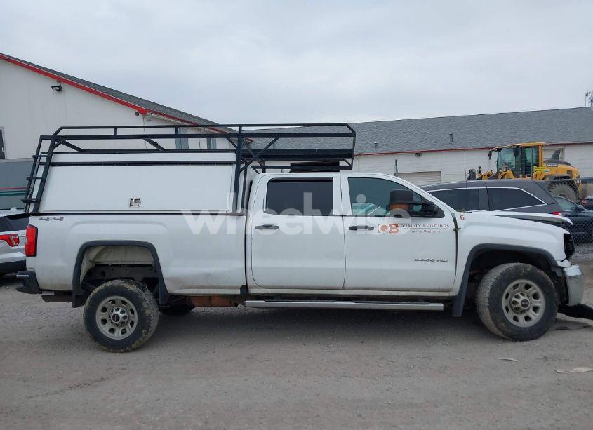 Photo 13 of 2015 Gmc Sierra 2500HD (VIN 1GT12XEG1FF672328)