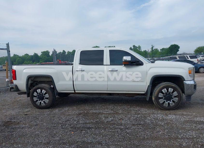 Photo 13 of 2015 Gmc Sierra 2500HD (VIN 1GT12XEG2FF571153)
