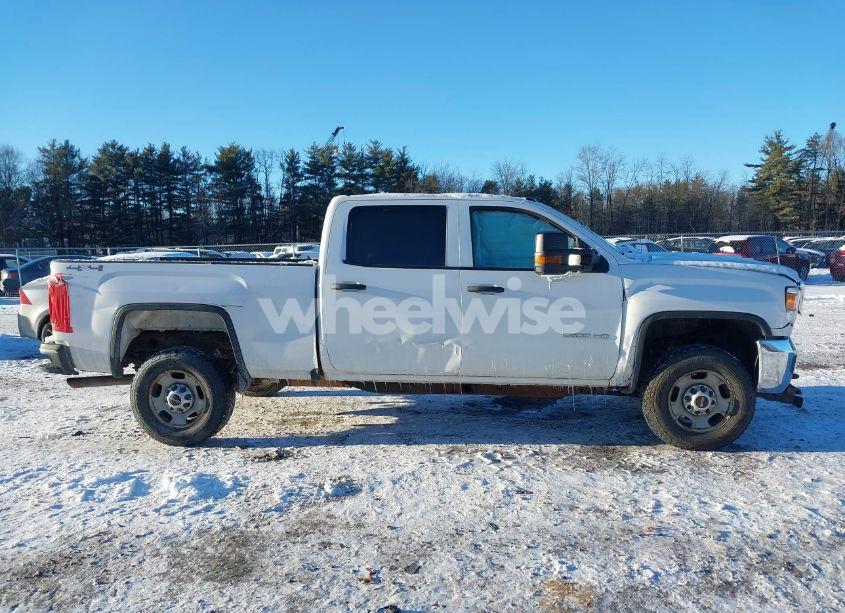 Photo 13 of 2015 Gmc Sierra 2500HD (VIN 1GT12XEGXFF676457)