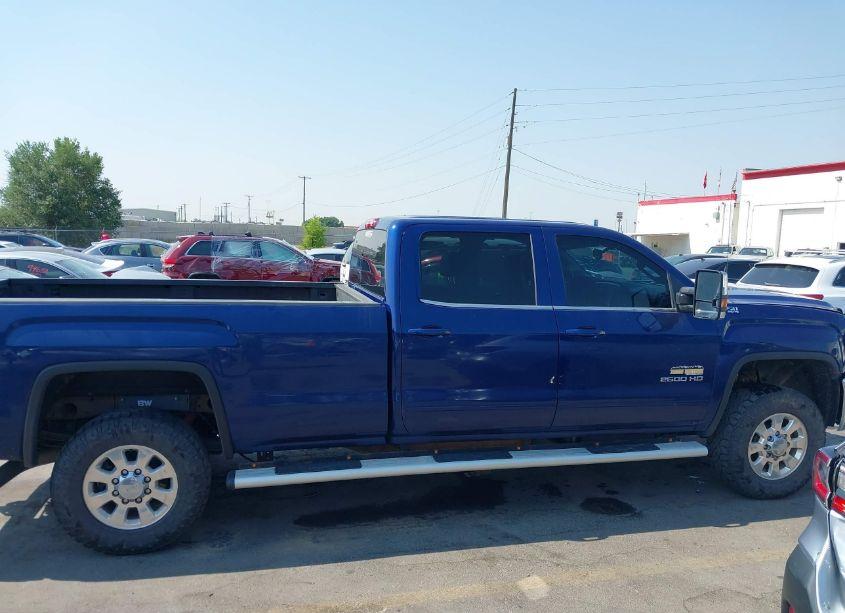 Photo 13 of 2015 Gmc Sierra 2500HD SLE (VIN 1GT12YE84FF105139)