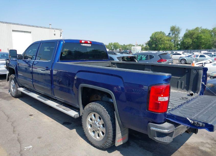 Photo 3 of 2015 Gmc Sierra 2500HD SLE (VIN 1GT12YE84FF105139)