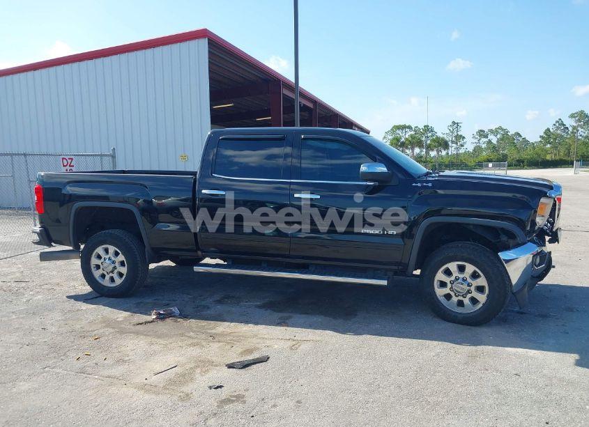 Photo 13 of 2015 Gmc Sierra 2500HD SLE (VIN 1GT12YE8XFF175003)