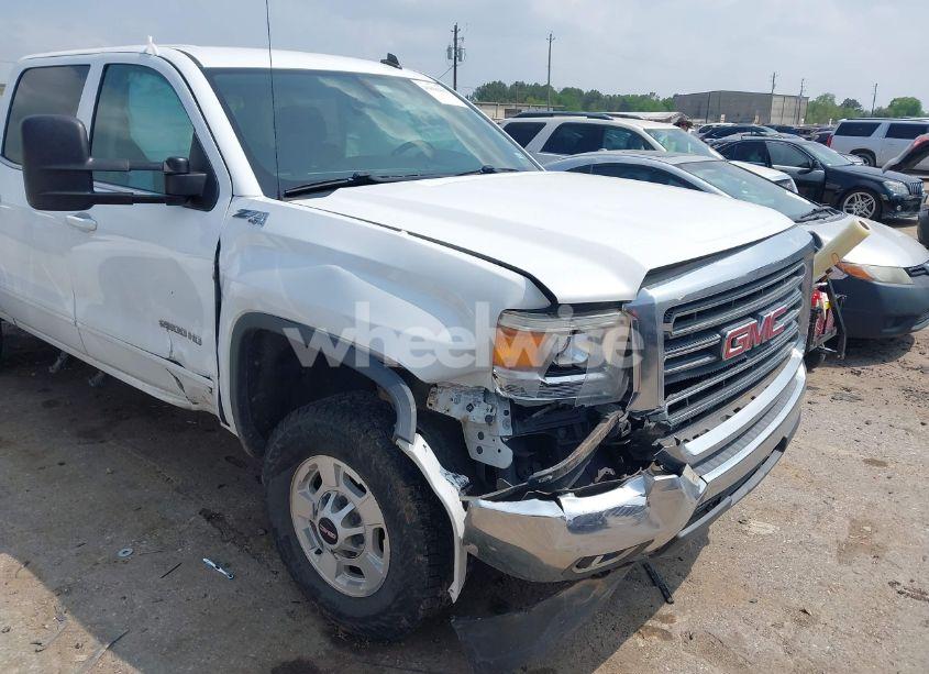 Photo 6 of 2015 Gmc Sierra 2500HD SLE (VIN 1GT12YEG5FF158780)