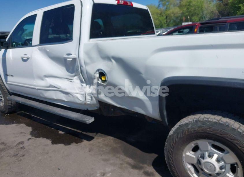 Photo 18 of 2015 Gmc Sierra 2500HD SLE (VIN 1GT12YEGXFF501101)