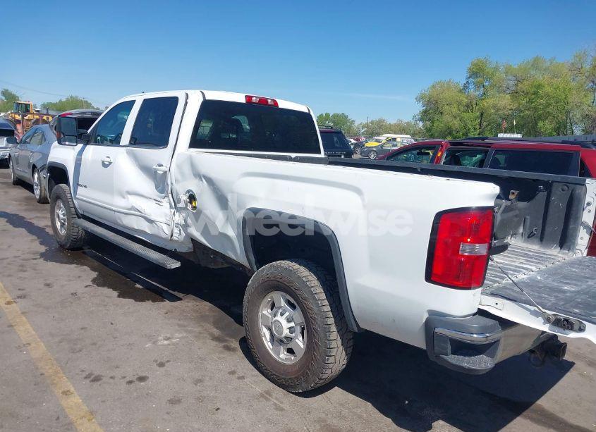 Photo 3 of 2015 Gmc Sierra 2500HD SLE (VIN 1GT12YEGXFF501101)