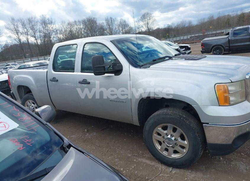 Photo 13 of 2012 Gmc Sierra 2500HD WORK TRUCK (VIN 1GT12ZCG4CF168334)