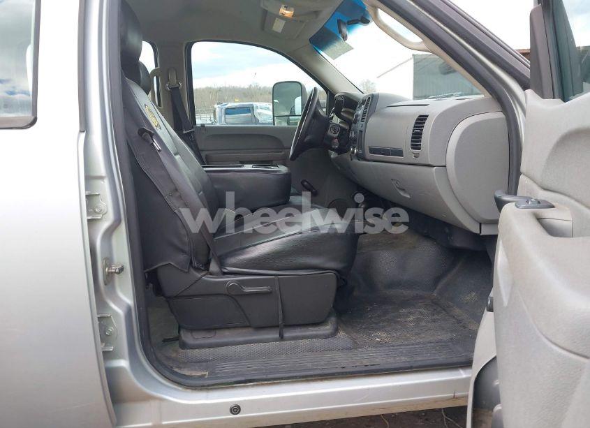 Photo 5 of 2012 Gmc Sierra 2500HD WORK TRUCK (VIN 1GT12ZCG4CF168334)