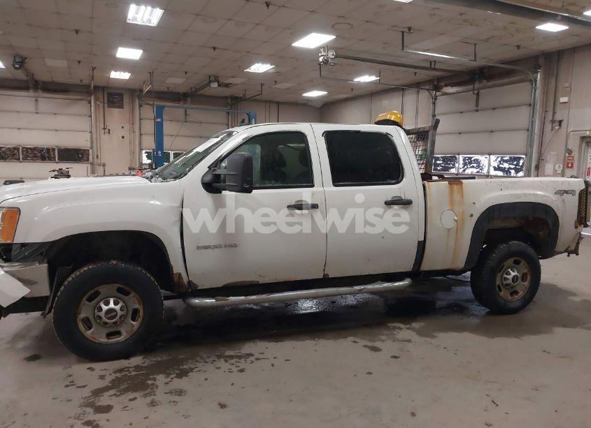 Photo 12 of 2011 Gmc Sierra 2500HD WORK TRUCK (VIN 1GT12ZCG9BF135294)