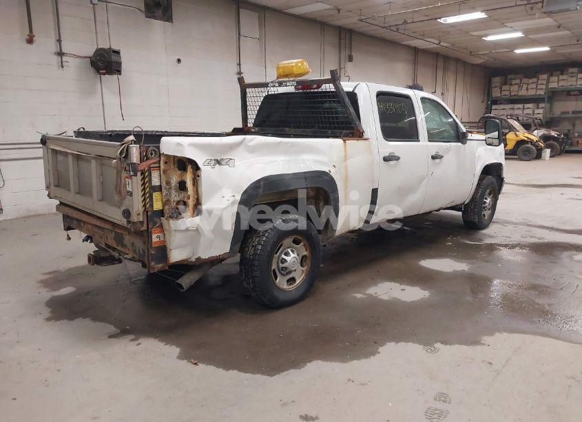 Photo 4 of 2011 Gmc Sierra 2500HD WORK TRUCK (VIN 1GT12ZCG9BF135294)