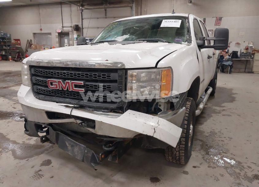 Photo 6 of 2011 Gmc Sierra 2500HD WORK TRUCK (VIN 1GT12ZCG9BF135294)