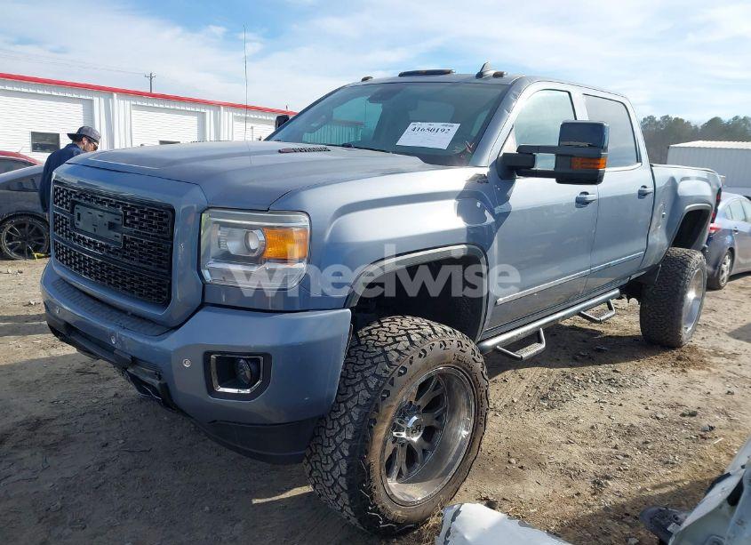 Photo 2 of 2015 Gmc Sierra 2500HD SLT (VIN 1GT12ZE82FF604897)