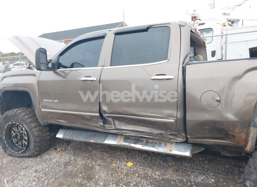 Photo 13 of 2015 Gmc Sierra 2500HD SLT (VIN 1GT12ZE85FF114311)