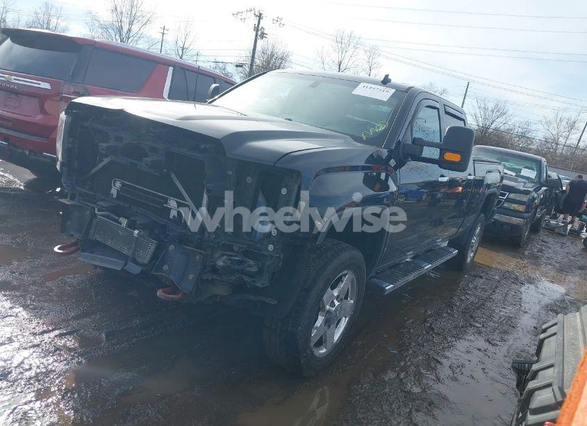 Photo 2 of 2015 Gmc Sierra 2500HD SLT (VIN 1GT12ZE87FF152817)