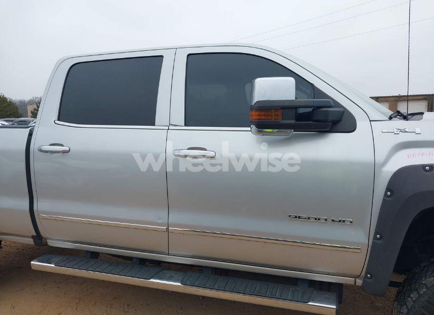 Photo 13 of 2015 Gmc Sierra 2500HD SLT (VIN 1GT12ZE87FF664836)