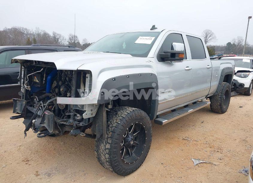 Photo 2 of 2015 Gmc Sierra 2500HD SLT (VIN 1GT12ZE87FF664836)