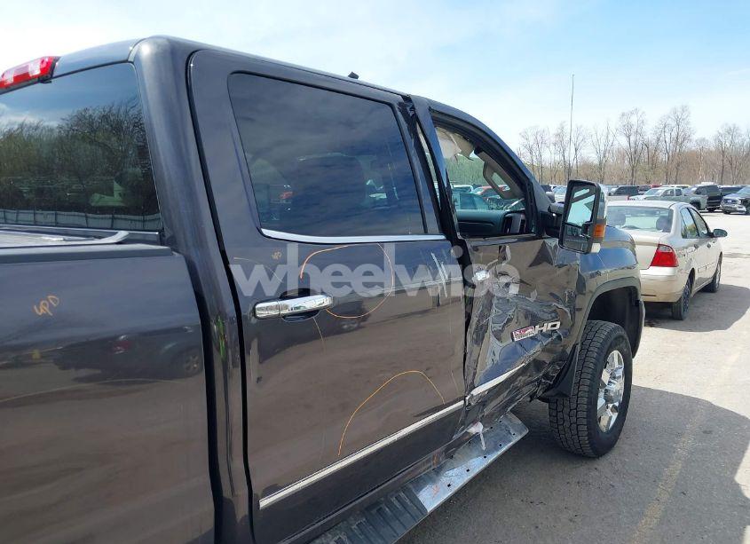 Photo 18 of 2015 Gmc Sierra 2500HD SLT (VIN 1GT12ZEG3FF671144)