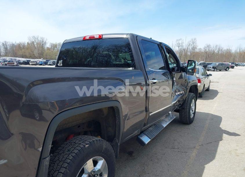 Photo 19 of 2015 Gmc Sierra 2500HD SLT (VIN 1GT12ZEG3FF671144)