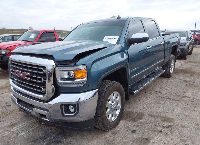 Photo 2 of 2015 Gmc Sierra 2500HD SLT (VIN 1GT12ZEG9FF109913)