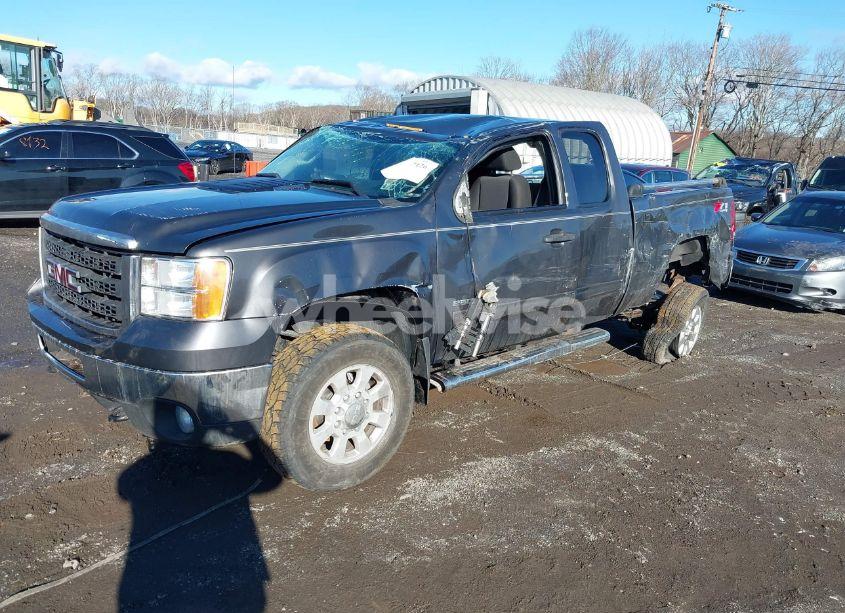 Photo 2 of 2011 Gmc Sierra 2500HD SLE (VIN 1GT220CG2BZ138245)
