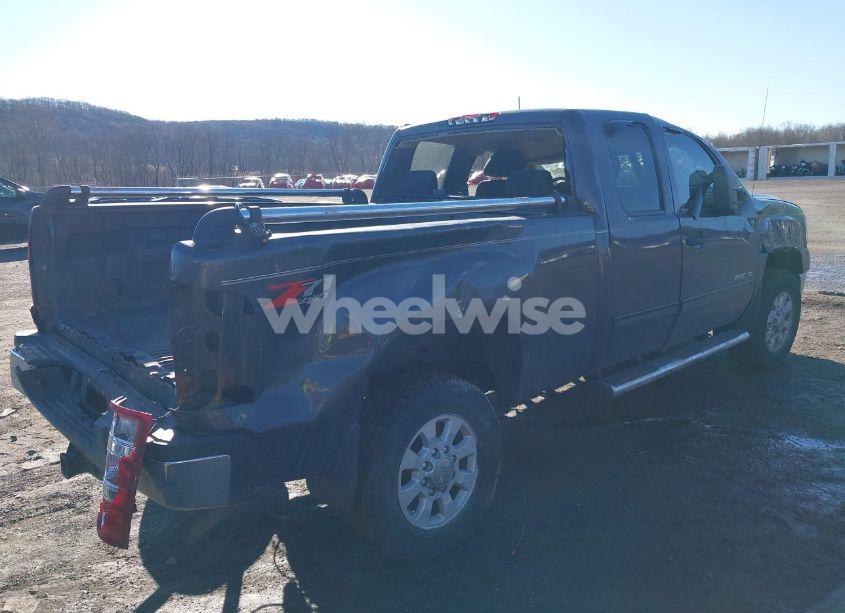 Photo 4 of 2011 Gmc Sierra 2500HD SLE (VIN 1GT220CG2BZ138245)