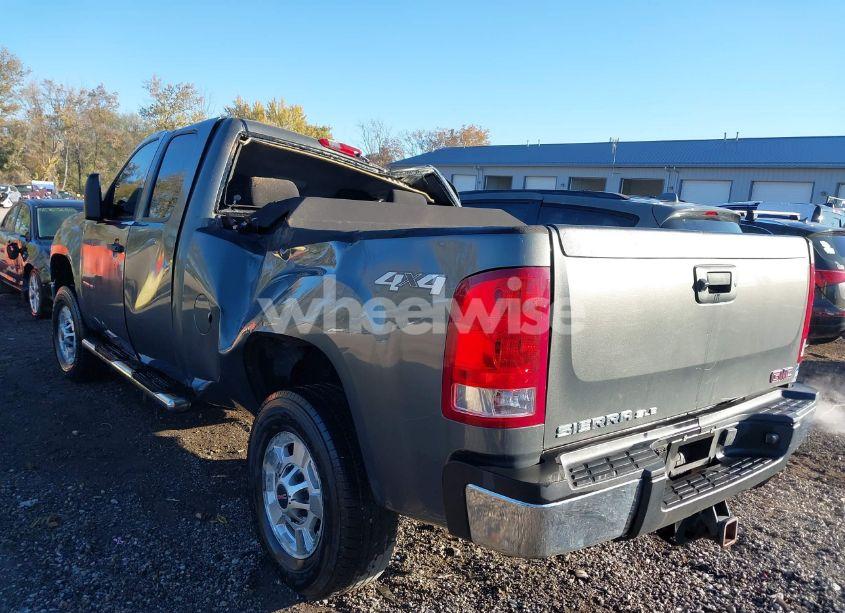 Photo 3 of 2011 Gmc Sierra 2500HD SLE (VIN 1GT220CG4BZ271640)