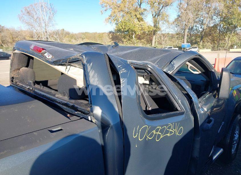 Photo 6 of 2011 Gmc Sierra 2500HD SLE (VIN 1GT220CG4BZ271640)